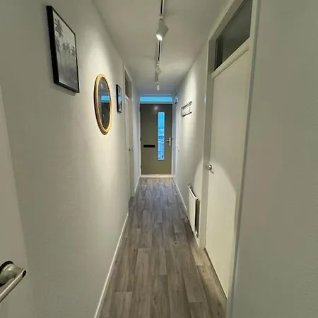 Burgervlotbrug Aan Zee Met Sauna Apartamento *